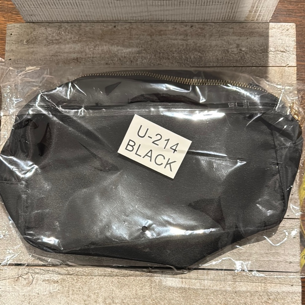 Zenana Black Make Up Bag